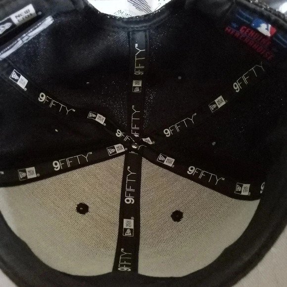 New Era St. Louis Cardinals Adjustable SnapBack Black White - Picture 5 of 6